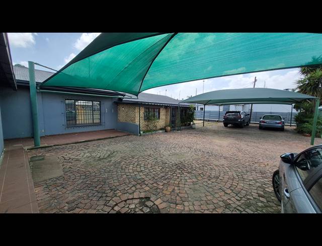 1,480M² FACTORY FOR SALE IN ANDERBOLT